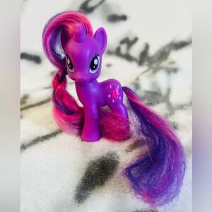 2010 My Little Pony G4 Friendship is Magic Twilight Sparkle Brushable Figurine